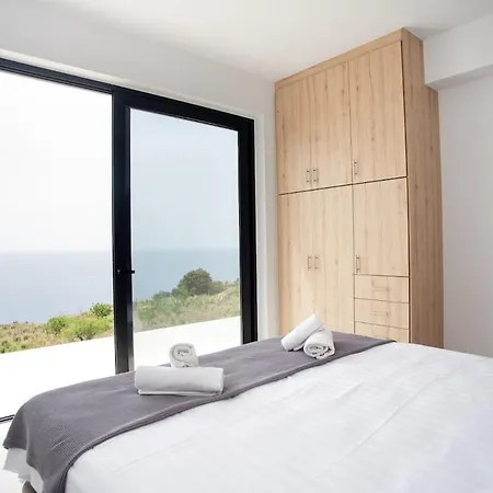 Elios With Private Pool Villa Plateies