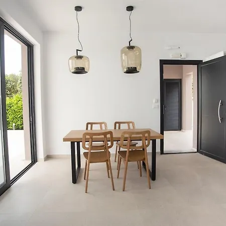 Elios With Private Pool *